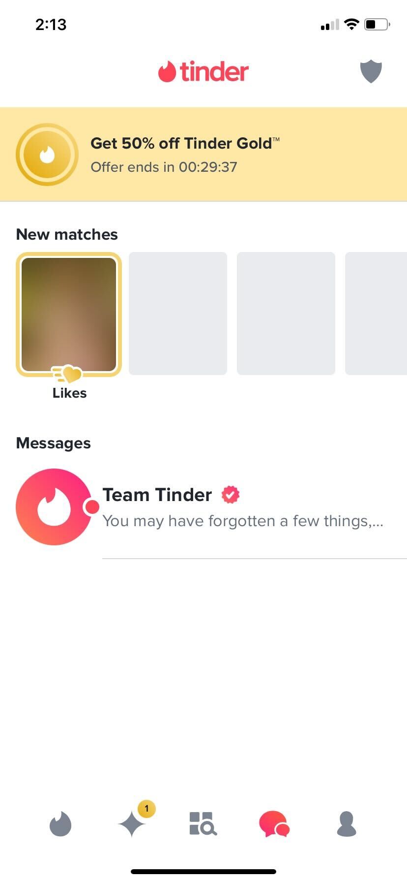 Tinder screen before SwipeHelper – no likes